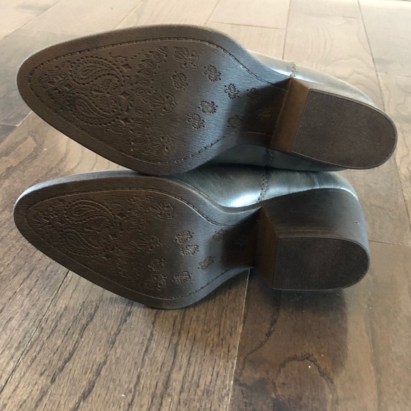 💋Western Booties in Taupe from Madden Girl Size 8 - Picture 3 of 7
